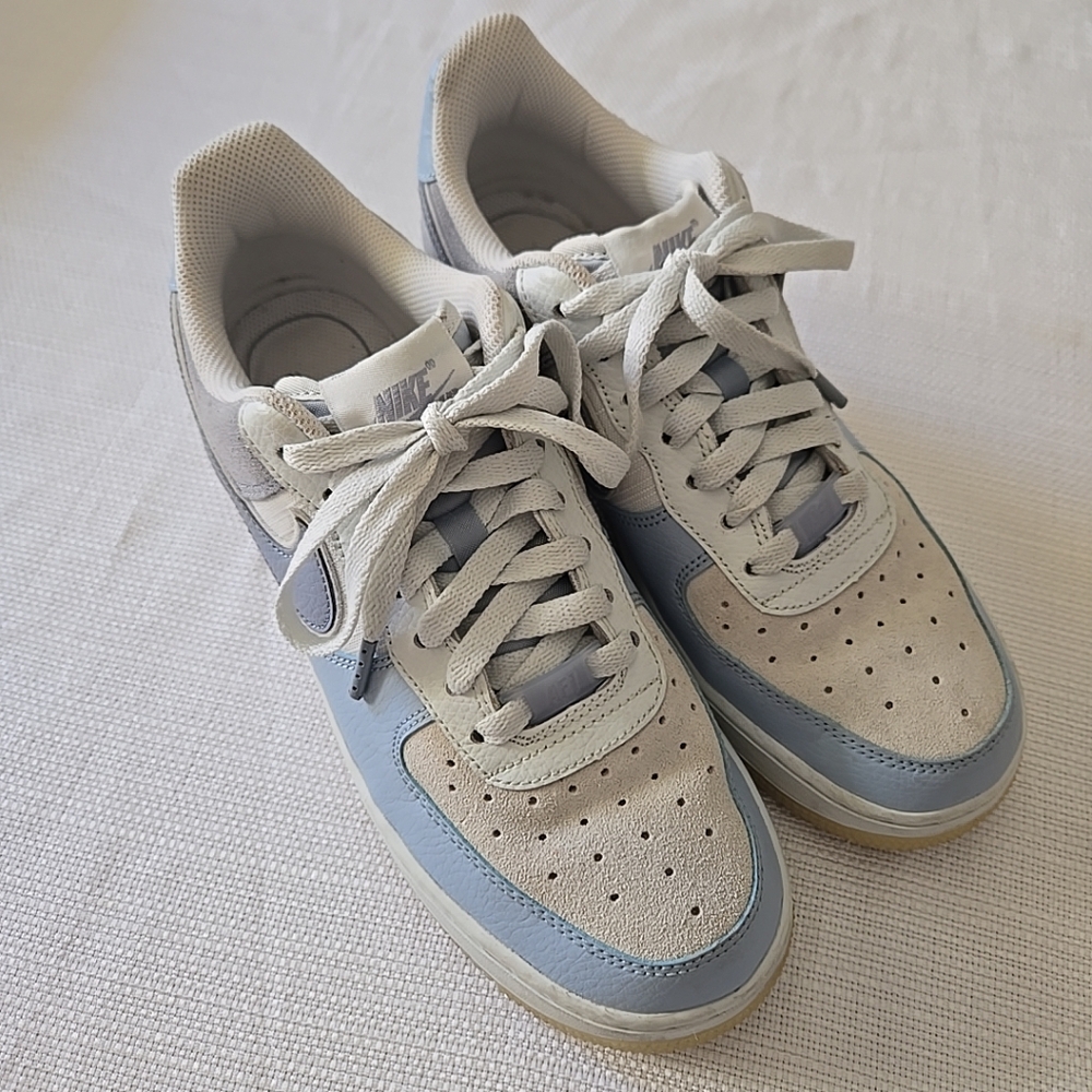 Nike Air Force 1 Low Light Armory Blue Obsidian Mist, Womens Size 8